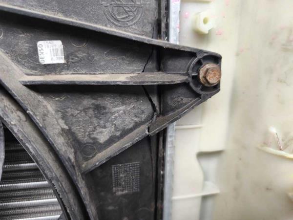 RADIATEUR COMPLETE FIAT 500/ FORD KA 2007-2015 1.2i - Vue 3